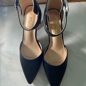 New women Ave pose size 9.5